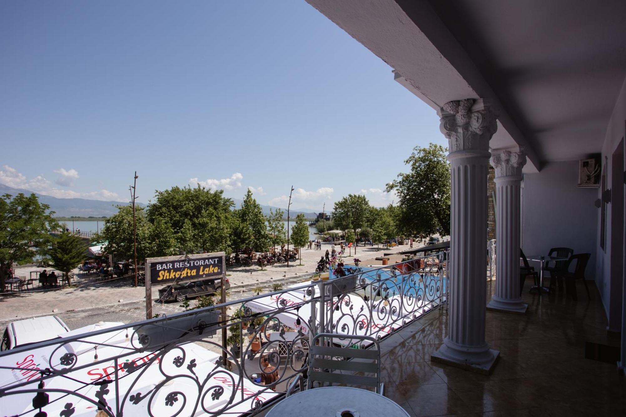 Hotel Shkodra Lake Široka 外观 照片